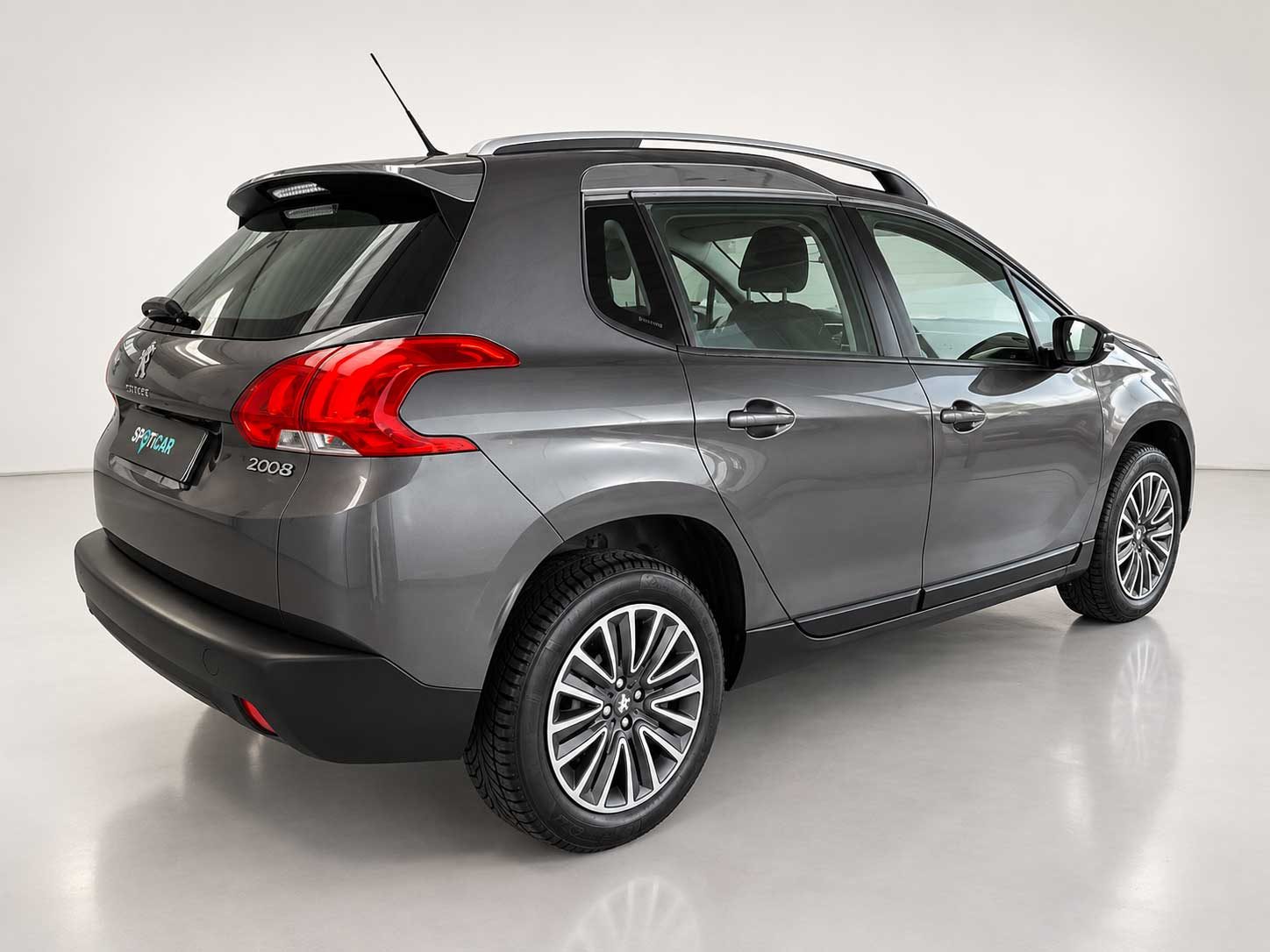 Peugeot 2008 BlueHDi 100 Active — foto 3
