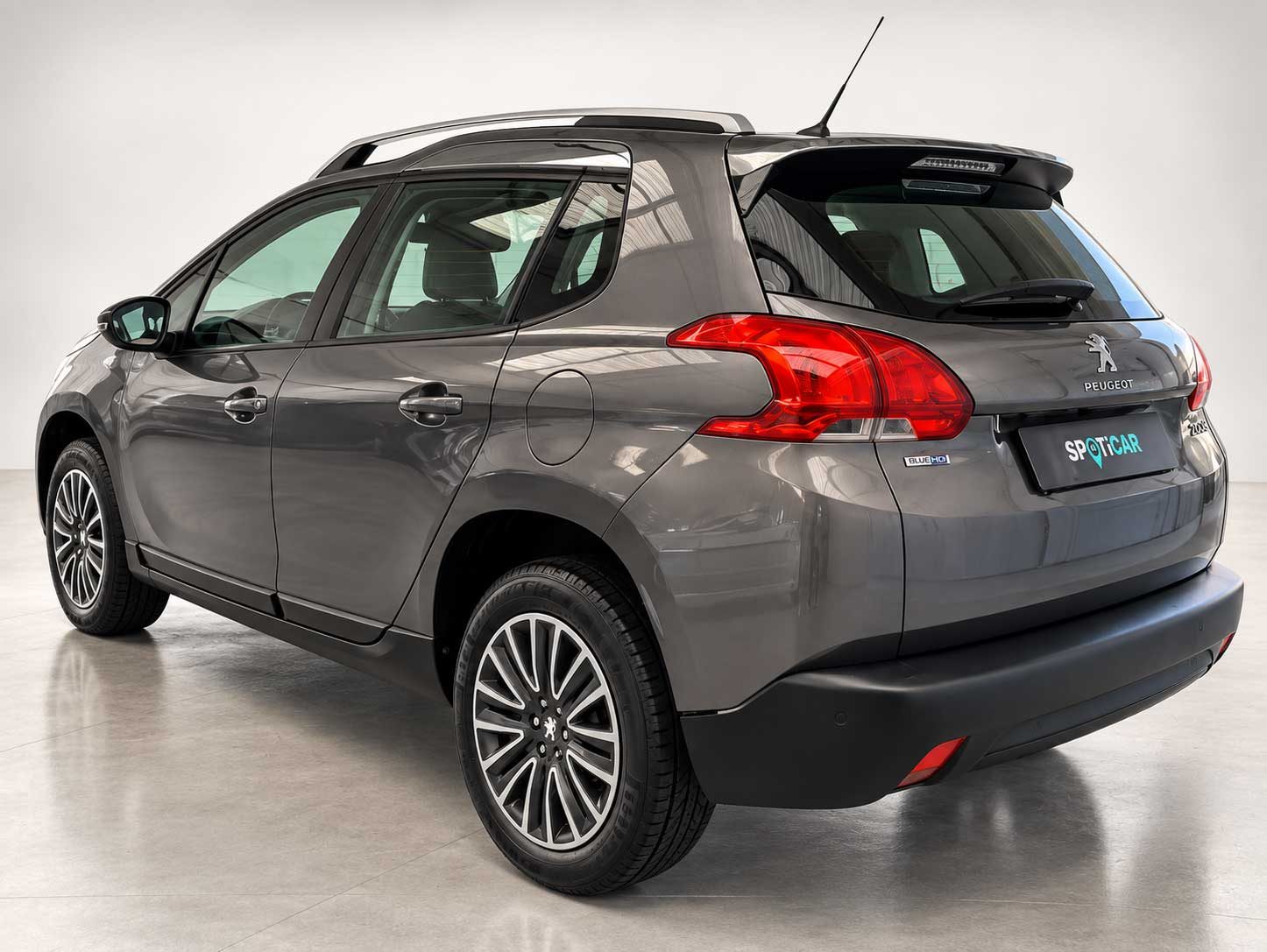 Peugeot 2008 BlueHDi 100 Active — foto 2
