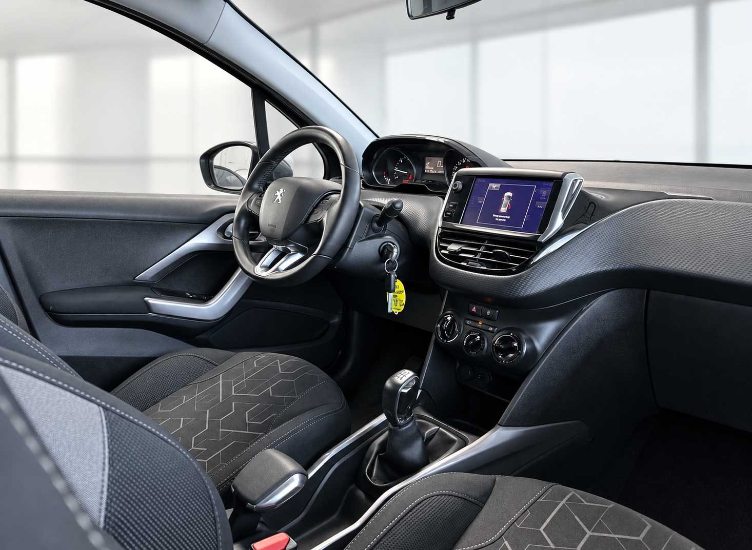 Peugeot 2008 BlueHDi 100 Active — foto 4