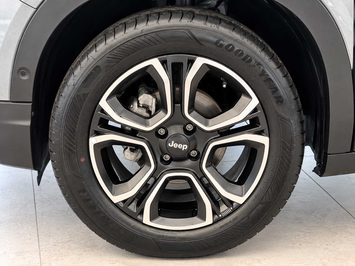 Jeep Avenger Avenger 1.2 Turbo 100 CV Summit — foto 10