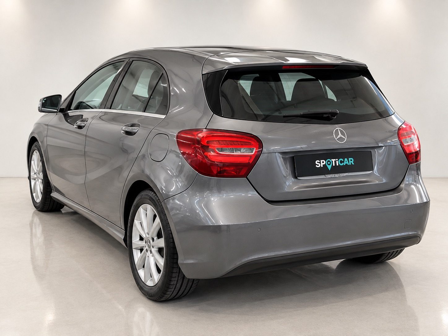 Mercedes Classe A (W176) A 180 BlueEFFICIENCY Premium — foto 7