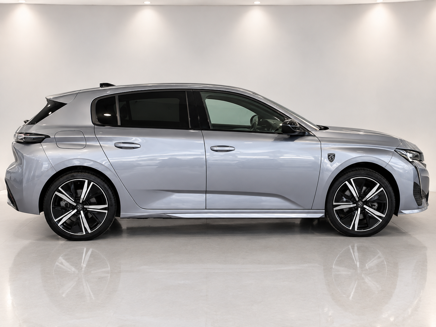 Peugeot 308 3ª serie 308 BlueHDi 130 S&S EAT8 GT — foto 4