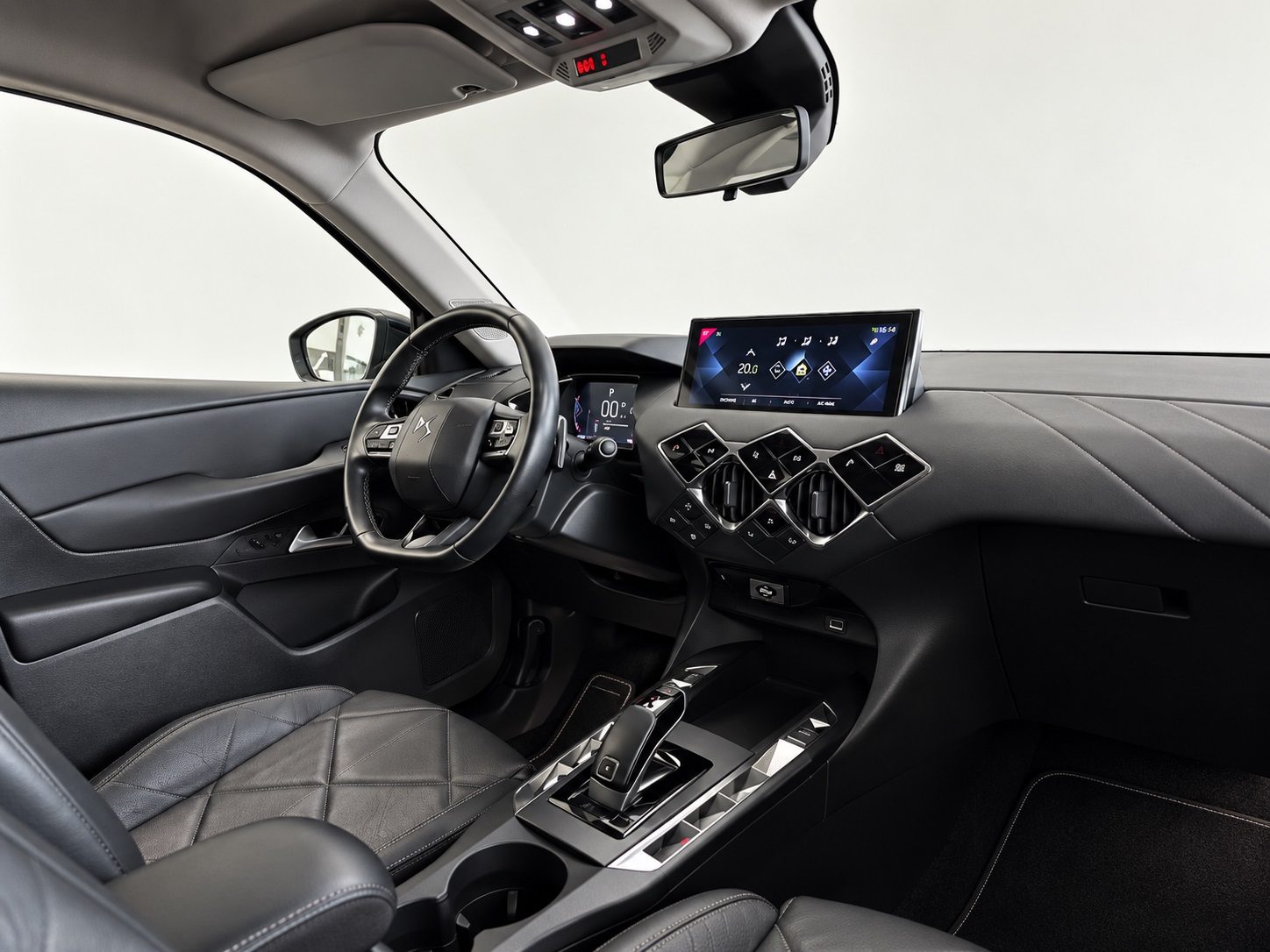 Ds DS 3 2ª serie DS 3 Crossback BlueHDi 130 aut. Faubourg — foto 11