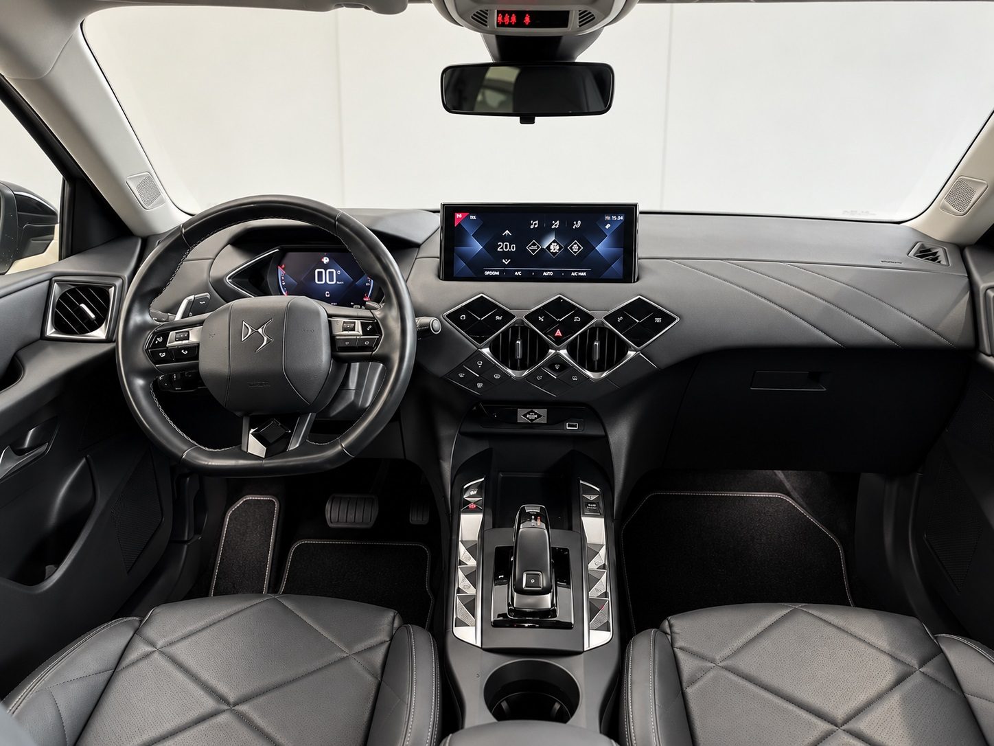 Ds DS 3 2ª serie DS 3 Crossback BlueHDi 130 aut. Faubourg — foto 10