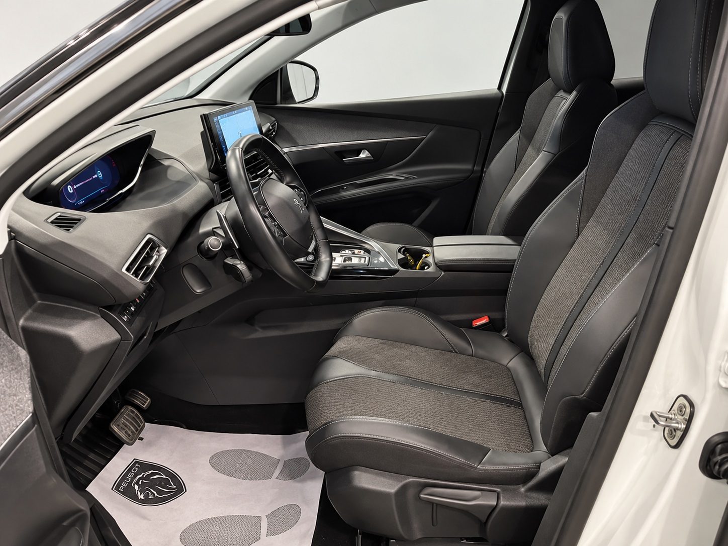 Peugeot 3008 2ª serie 3008 BlueHDi 130 S&S EAT8 GT — foto 10