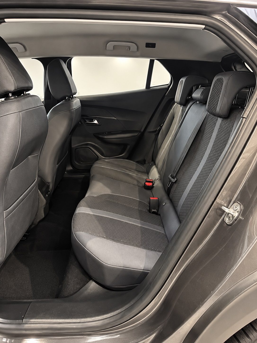 Peugeot 2008 2ª serie 2008 PureTech 100 S&S Allure — foto 11