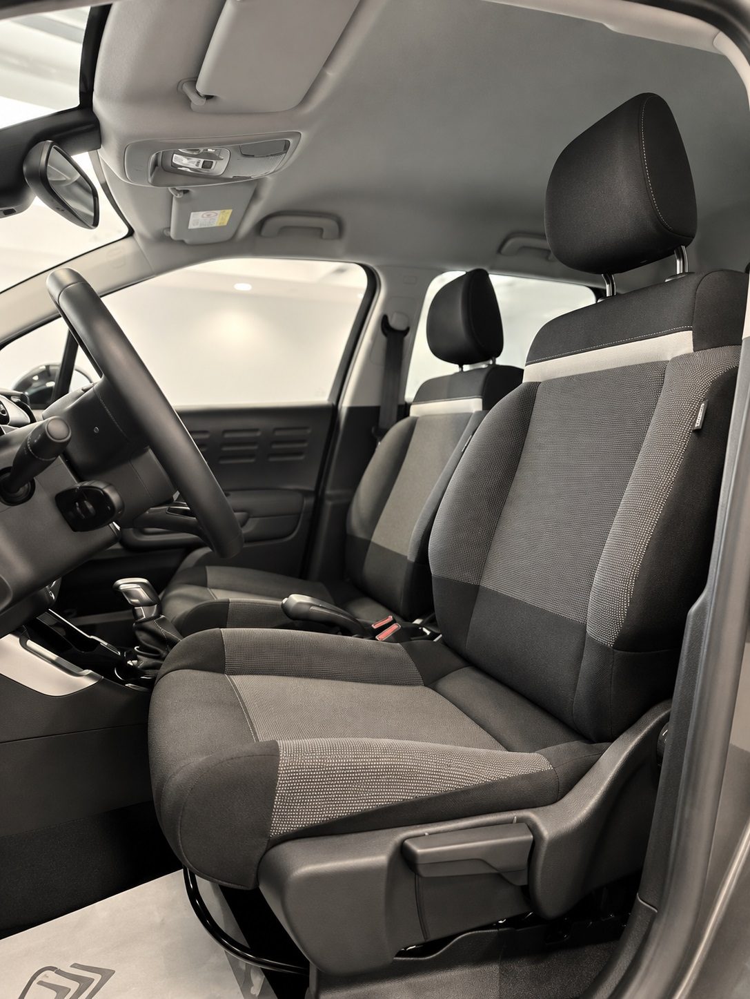 Citroën C3 Aircross C3 Aircross PureTech 130 S&S EAT6 Shine Pack — foto 8