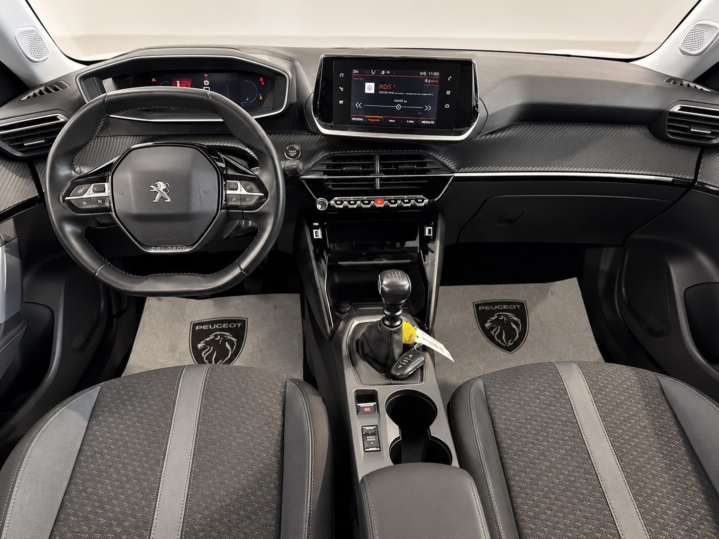 Peugeot 2008 2ª serie 2008 PureTech 100 S&S Allure — foto 8