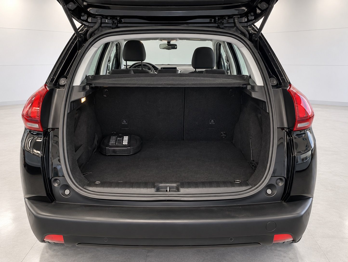 Peugeot 2008 BlueHDi 100 S&S Active — foto 7